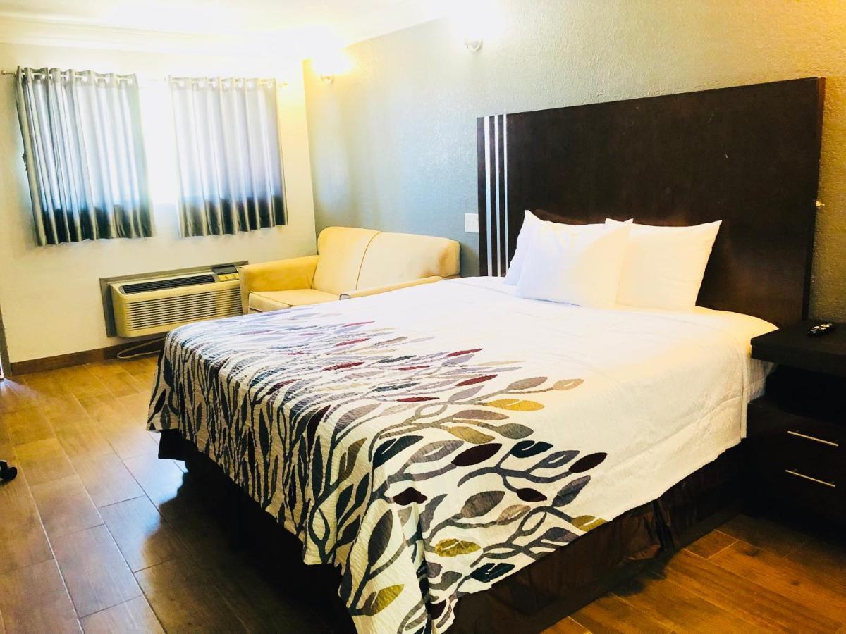 Budget Inn And Suites Crowley Екстер'єр фото
