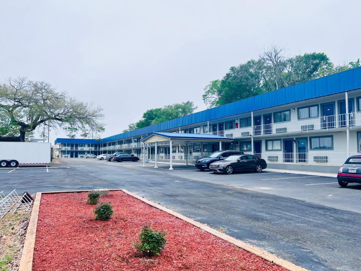 Budget Inn And Suites Crowley Екстер'єр фото